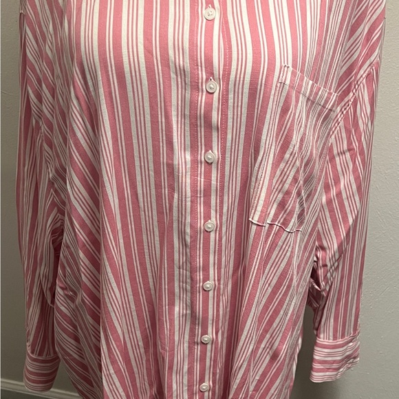 torrid Tops - NWT Torrid‎ Women Plus Pink/ White Striped Button-Up Long Sleeve Blouse Sz 4X A2